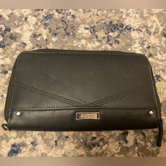 Joe’s Wallet - Picture 1 of 3